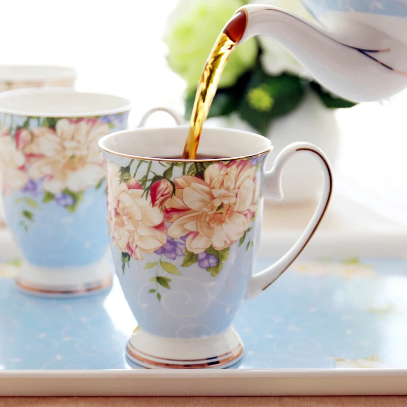 Floral bone mug
Gold rimmed porcelain cup
Fine bone teacup
Luxury coffee mug gift
Vintage floral tea cup
gift for tea lovers
Hand-painted style ceramic mug
Botanical porcelain drinkware
Premium birthday gift mug