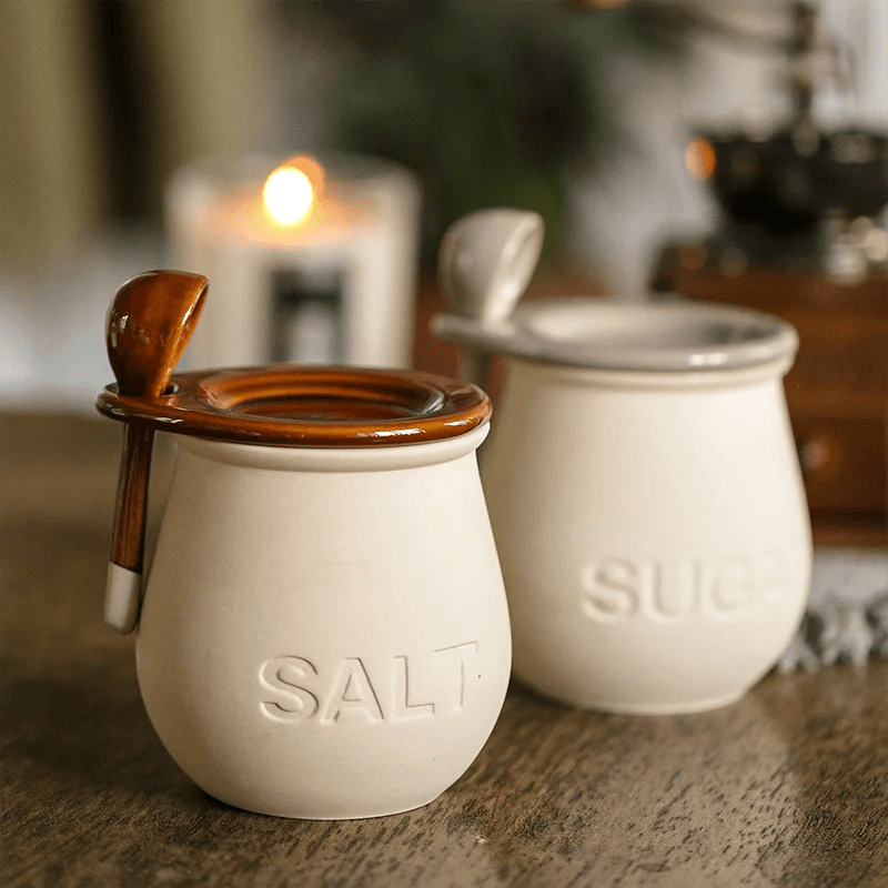 vintage charm

ceramic spice jar

spice container

sugar jar

salt shaker

vintage jar

sealed jar

moisture-proof jar

food storage

spoon set