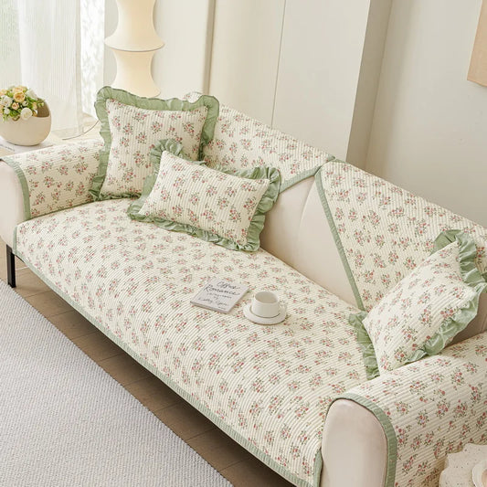 Quilted sofa cover

Flannel couch throw

Non-slip chaise longue cover

Instagram style home decor

Universal sofa towel

Multi-purpose flannel blanket

Luxury furniture protector

Quilted picnic mat

British living room accessories