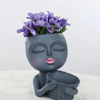 Flora Muse: Maceta con cara de niña artística