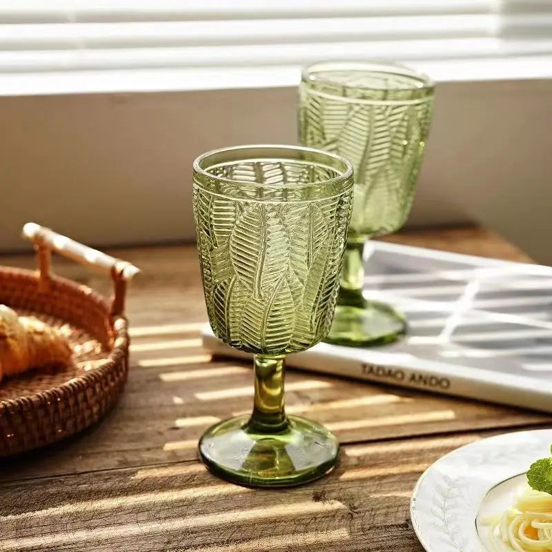 Vintage green wine glasses

Embossed glass goblets 

Green leaf pattern glassware

Wedding table wine glasses

Retro emerald glass cup

300ml stemmed goblet

Antique style glassware

Party drinkware accessories

Green glass chalice