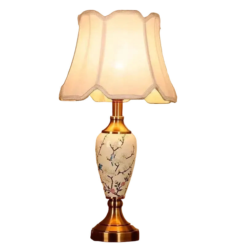 clouse & Home
French style ceramic table lamp UK

Modern minimalist bedside lamp

Luxury ceramic desk lighting

Elegant white ceramic lamp

Contemporary living room table lamp

Minimalist bedroom lighting accessories

Designer ceramic lamp for study

Boutique home decor lighting