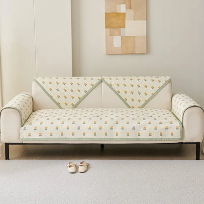 Quilted sofa cover

Flannel couch throw

Non-slip chaise longue cover

Instagram style home decor

Universal sofa towel

Multi-purpose flannel blanket

Luxury furniture protector

Quilted picnic mat

British living room accessories