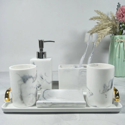 Travel

Toothbrush Case

Stylish Toothbrush Holder

Portable

Leak-proof

Hygiene

Families Toothbrush Case

Compact

Bathroom Organization