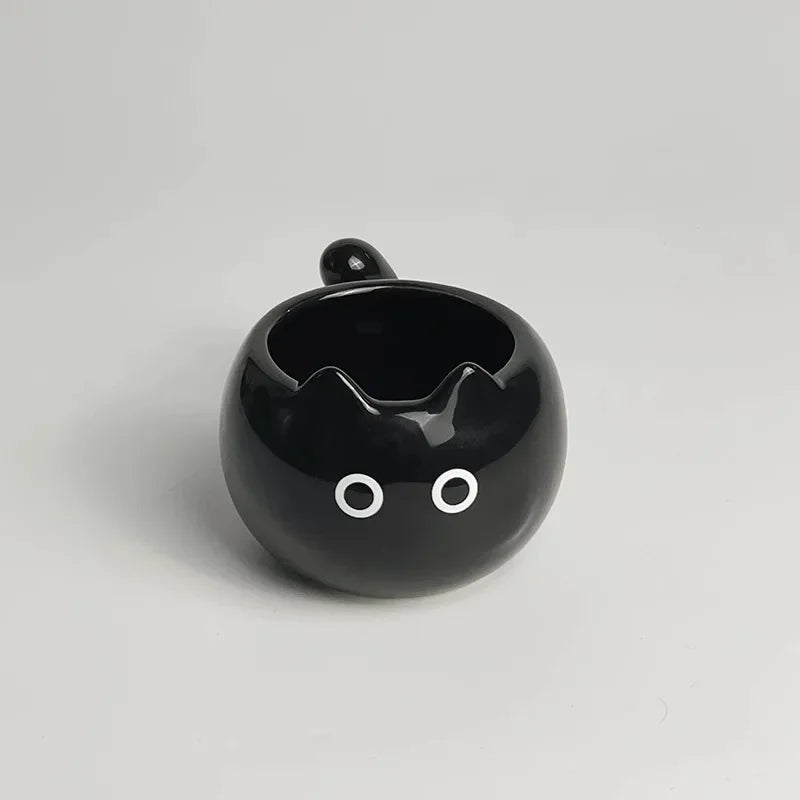 Siamese cat mug

Cute ceramic coffee cup

Kitty shaped mug

Cat lover birthday gift

Underglaze ceramic cup

Cartoon animal mug

Novelty breakfast cup

Hand-finished cat mug

Unique kitchen gift