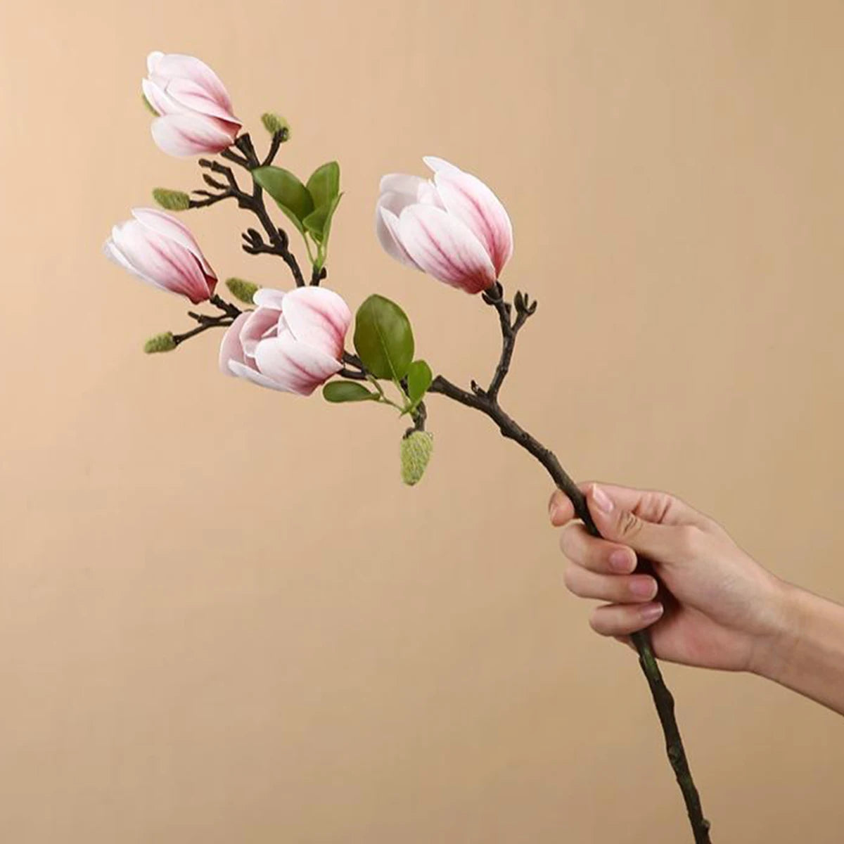 Silk magnolia bouquet

Artificial wedding flowers

Faux bridal bouquet

Magnolia floral props

Realistic silk flowers UK

Magnolia table centrepiece

Artificial garden decoration

DIY floral arrangement

Large faux magnolia stems