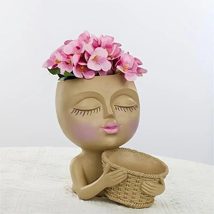 Flora Muse: Maceta con cara de niña artística